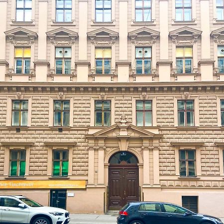 Modern Suite City Center Wien Ngoại thất bức ảnh